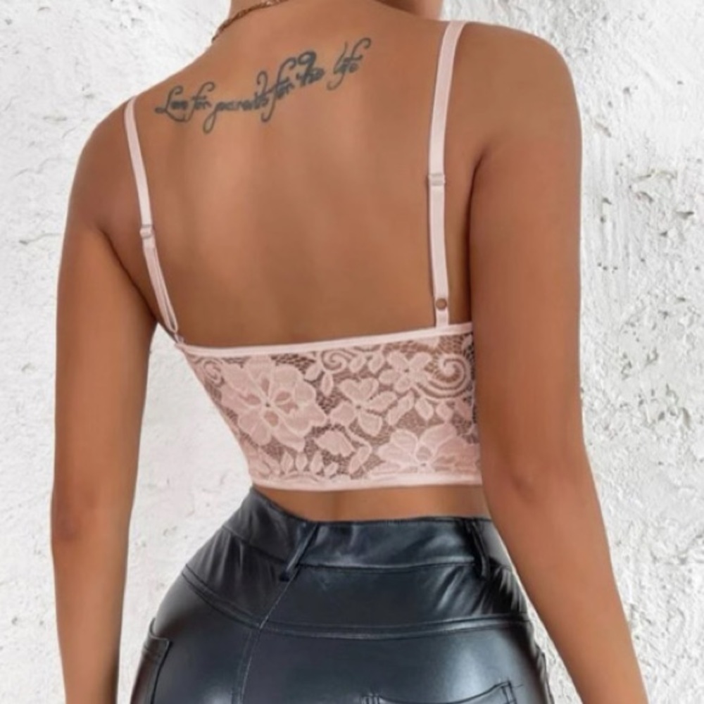 SHEIN Baby Pink Guipure Lace Crop Cami Top - Picture 3 of 8
